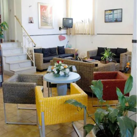 Hotel Giardino Al Mare Sestri Levante 3*,